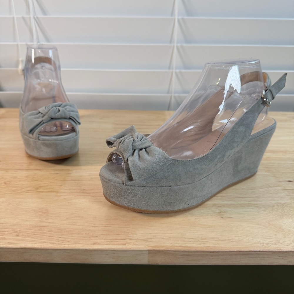 Butter Platform Wedge Sandals Women's Gray Suede Bow Adjustable Strap Peep Toe 8
